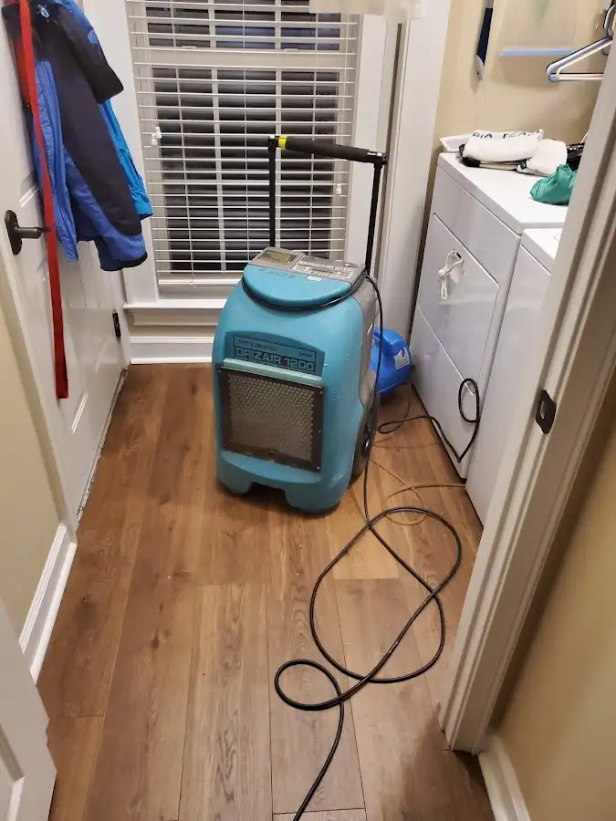 Commercial dehumidifier deployed for Flood Damage Cleanup in Lorain